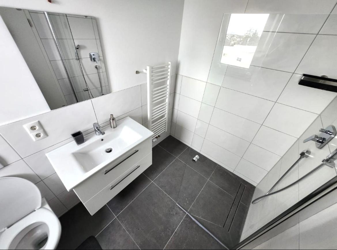 Modernes Apartment Mit Wifi, Aufzug & Kostenlos Parken El-Living 奥格斯堡 外观 照片